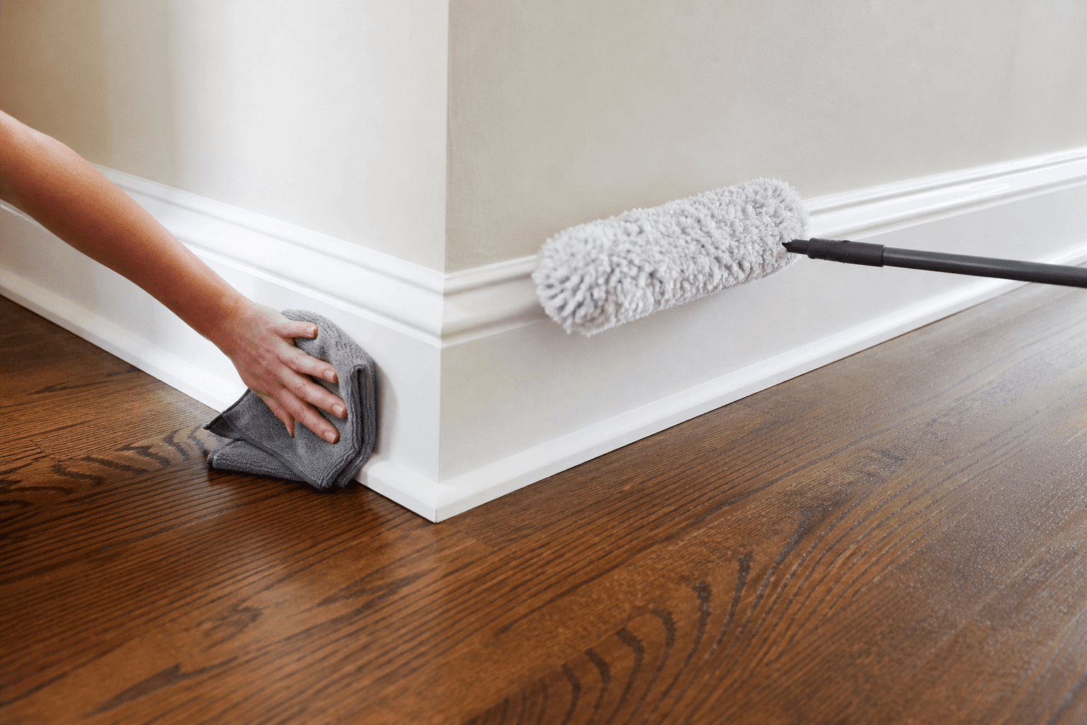 Baseboards and wall trim detail cleaning